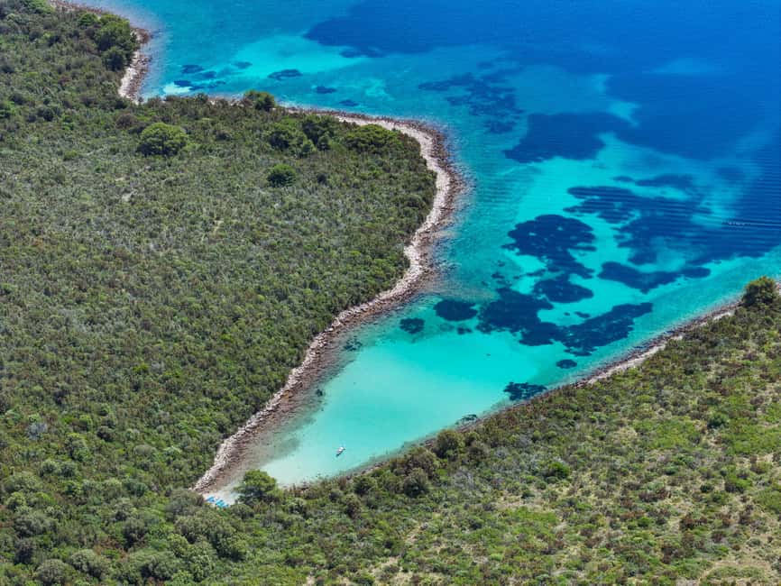 Zadar: Speedboat tour Best of 4 Islands 6 Stops with Lunch! - Sunken Ship Michelle: snorkeling at a shipwreck with a sandy top