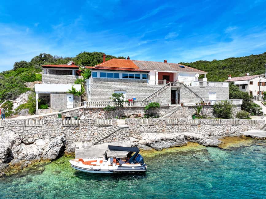 Zadar: Speedboat tour Best of 4 Islands 6 Stops with Lunch! - Ugljan and Frnaža Beach: your last swim stop of the day