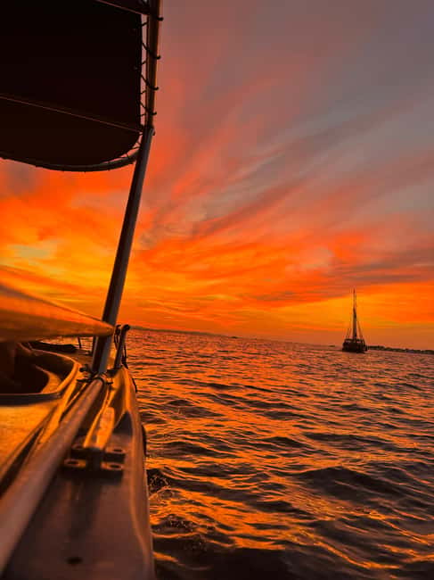 Zadar: Sunset Boat Tour with Aperol Spritz - Cruise flow: how the 75 minutes unfold on the water