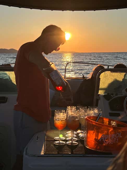 Zadar: Sunset Boat Tour with Aperol Spritz - The Aperol Spritz toast and the chill music vibe