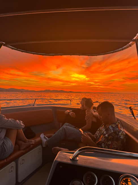 Zadar: Sunset Boat Tour with Aperol Spritz - Getting to MOLO boat at Foša Harbor (and why arriving early matters)