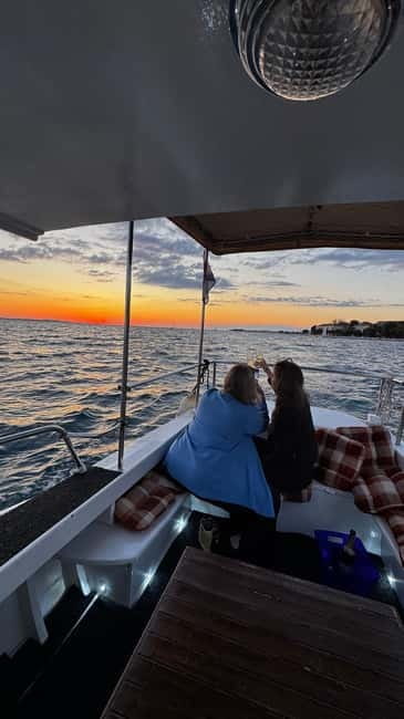 Zadar: Sunset boat tour with champagne - Zadar return: ending back at the pier, not your hotel