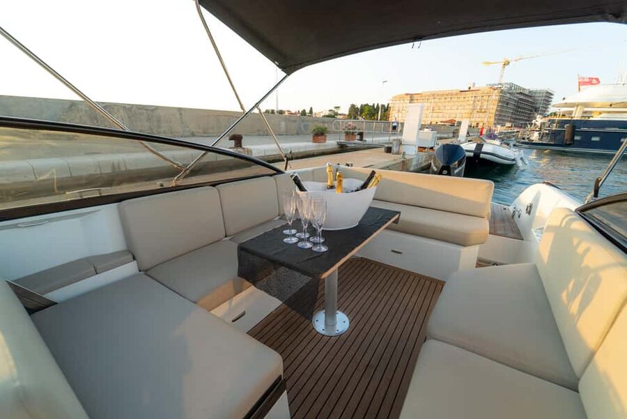 Zadar: Sunset & Nighttime Cruise with Sparkling Wine - The First Cruising Stretch: Old Town Views While the Light Softens