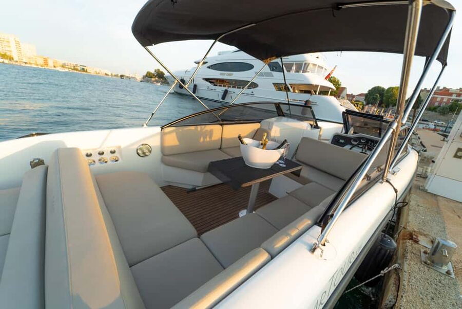 Zadar: Sunset & Nighttime Cruise with Sparkling Wine - UNESCO-Listed Ramparts and the Lion Gate: History With Real Scale