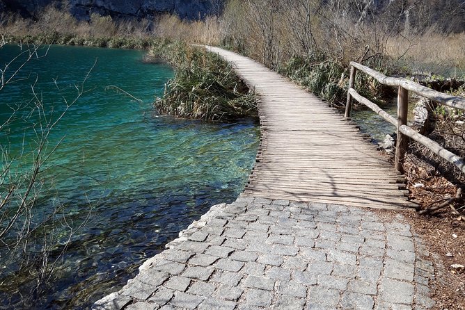Zadar to Plitvice lakes: Guided tour with pre-booked tickets - The 6-hour window: how exploration usually feels