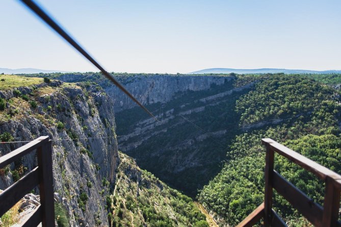 Zipline Šibenik - Guides in the loop: what supervision looks like here